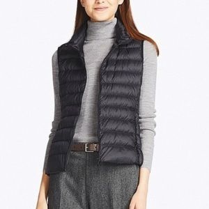 NWOT  Uniqlo Ultra Light Down Puffer Vest small